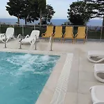 Skyline 20 With Sea View And Pool Апартамент
