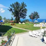 Skyline 20 With Sea View And Pool